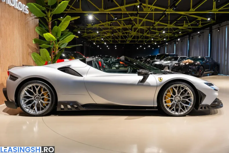 Ferrari SF90 Stradale din 2022 cu 4.400 km - oferta FER219818 - foto 12