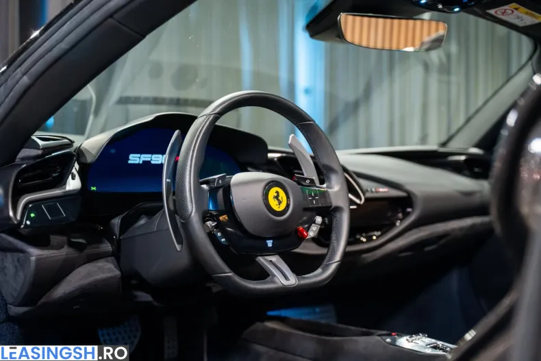 Ferrari SF90 Stradale din 2022 cu 4.400 km - oferta FER219818 - foto 17