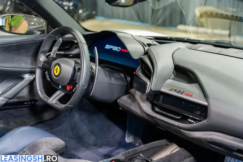 Ferrari SF90 Stradale din 2022 cu 4.400 km - oferta FER219818 - foto 24