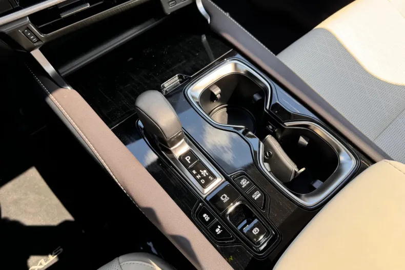 Lexus Seria RX din 2025 cu 1.235 km - oferta LEX219824 - foto 16
