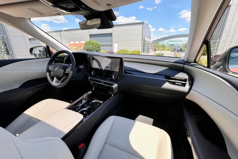Lexus Seria RX din 2025 cu 1.235 km - oferta LEX219824 - foto 23