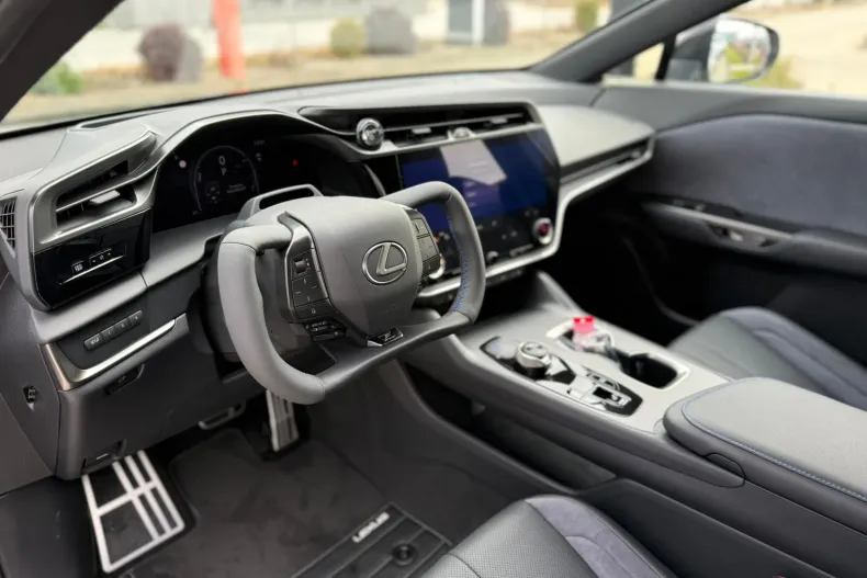 Lexus RZ din 2025 cu 4.000 km - oferta LEX219825 - foto 7