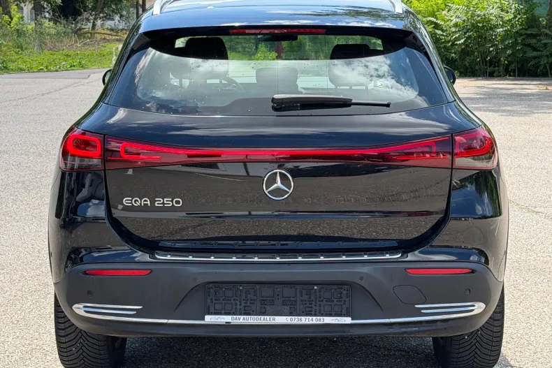 Mercedes-Benz EQA din 2022 cu 43.100 km - oferta MER219829 - foto 4