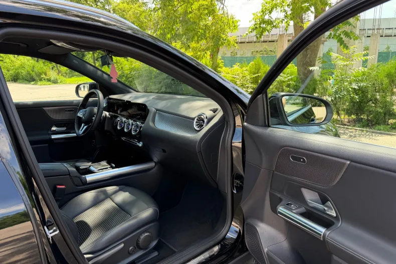 Mercedes-Benz EQA din 2022 cu 43.100 km - oferta MER219829 - foto 15