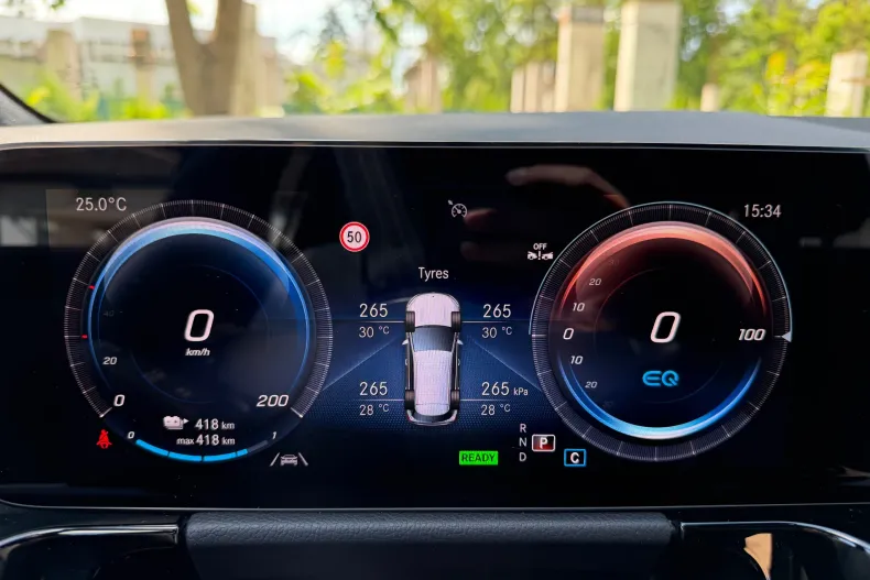 Mercedes-Benz EQA din 2022 cu 43.100 km - oferta MER219829 - foto 20