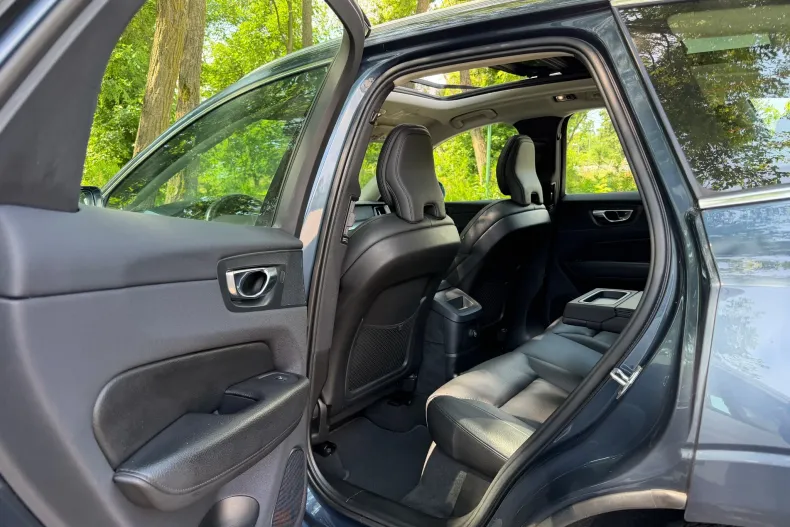 Volvo XC60 din 2020 cu 118.650 km - oferta VOL219831 - foto 7