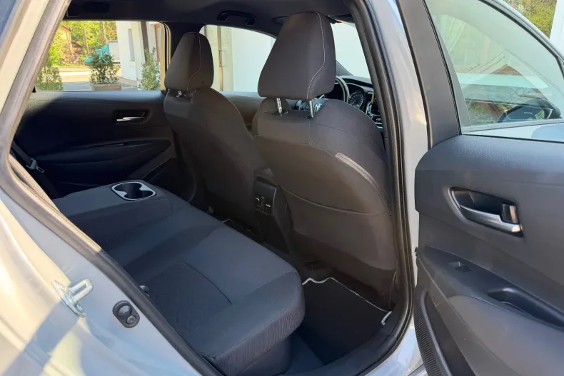 Toyota Corolla din 2021 cu 119.000 km - oferta TOY219832 - foto 14