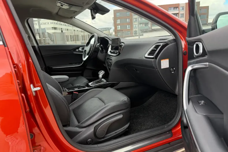 Kia XCeed din 2022 cu 83.922 km - oferta KIA219837 - foto 37