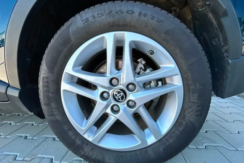 Toyota C-HR din 2023 cu 70.326 km - oferta TOY219848 - foto 29