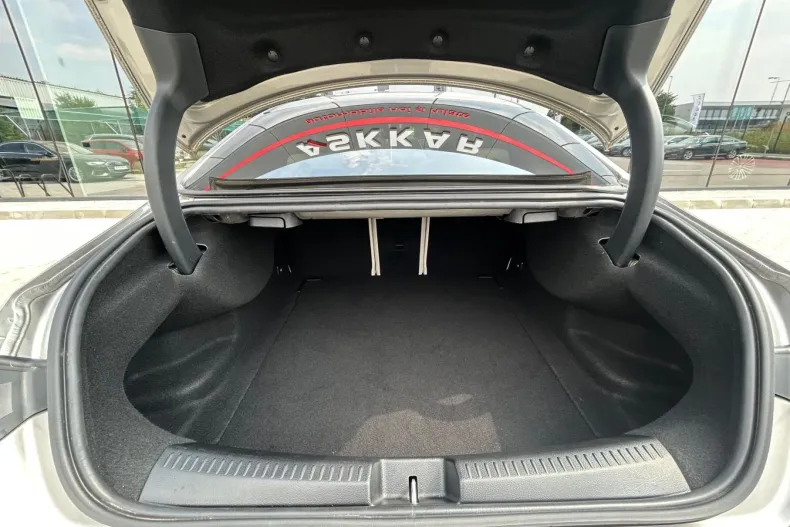 Mercedes-Benz CLA 180 (Clasa CLA) din 2020 cu 66.011 km - oferta MER219853 - foto 30