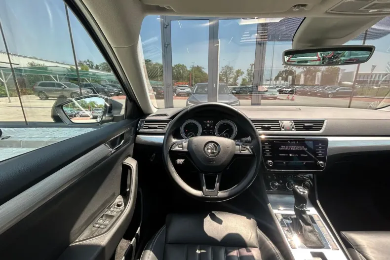 Skoda Superb din 2020 cu 58.113 km - oferta SKO219854 - foto 2