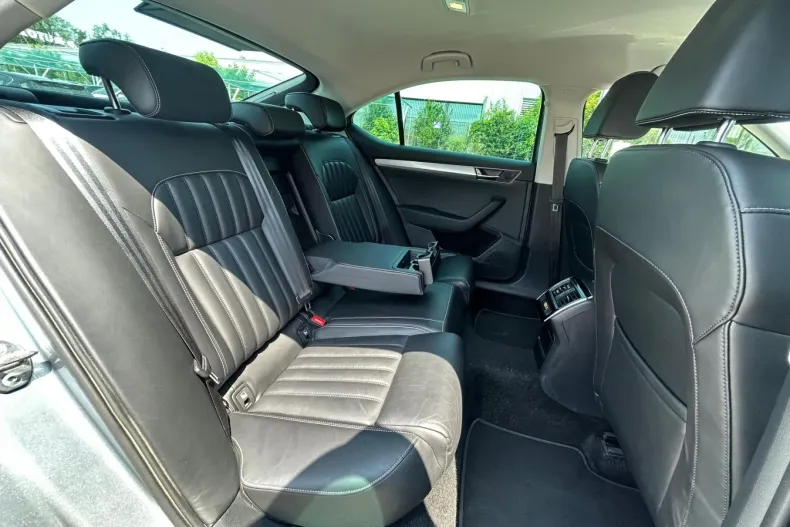 Skoda Superb din 2020 cu 58.113 km - oferta SKO219854 - foto 16