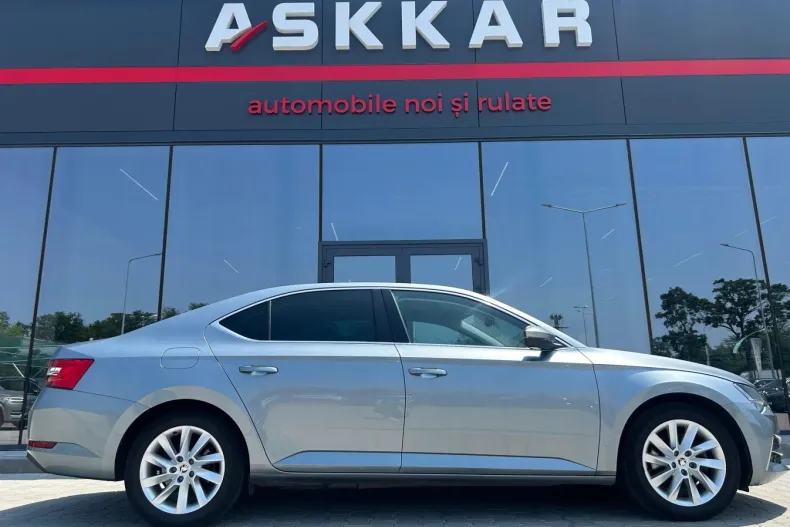 Skoda Superb din 2020 cu 58.113 km - oferta SKO219854 - foto 19