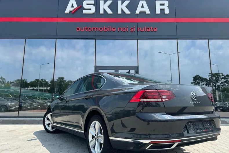 Volkswagen Passat din 2020 cu 44.073 km - oferta VOL219856 - foto 8