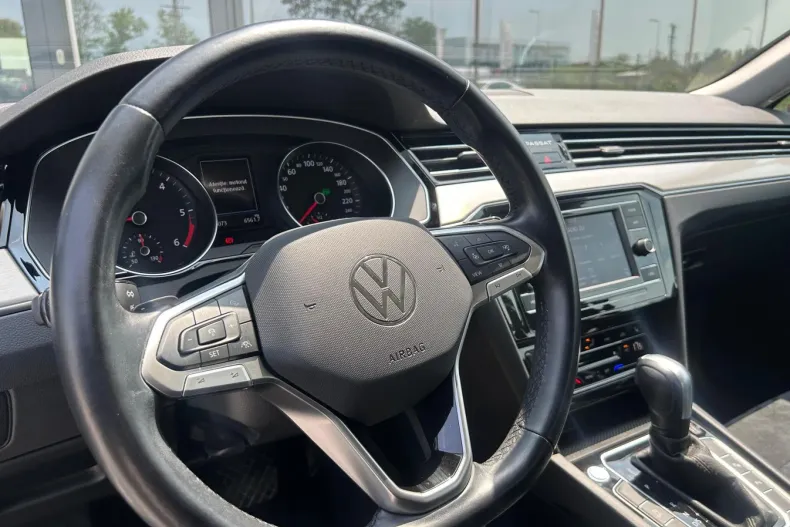 Volkswagen Passat din 2020 cu 44.073 km - oferta VOL219856 - foto 19