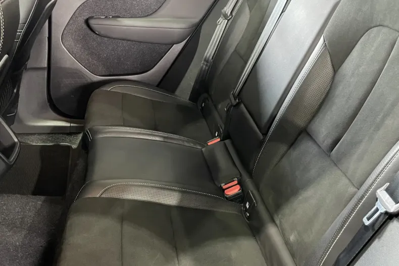 Volvo XC40 din 2020 cu 167.000 km - oferta VOL219865 - foto 12