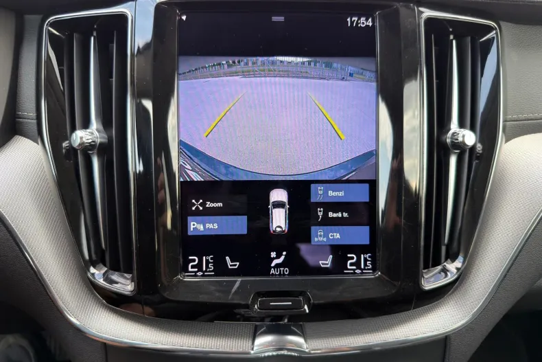 Volvo XC60 din 2021 cu 100.986 km - oferta VOL219881 - foto 16