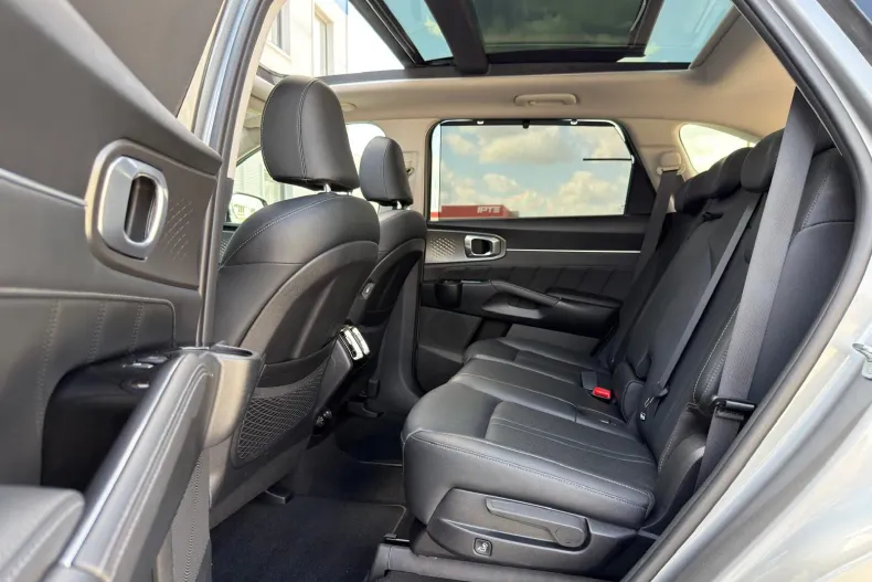 Kia Sorento din 2023 cu 141.728 km - oferta KIA219882 - foto 11