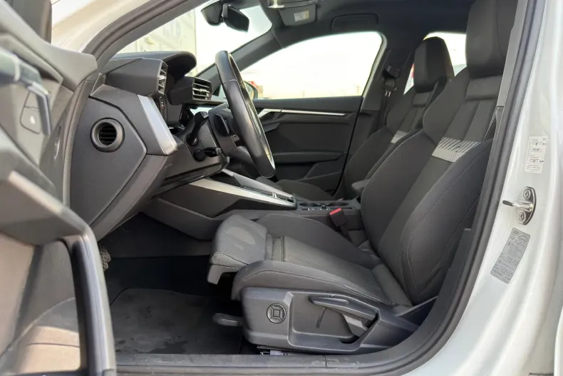 Audi A3 Limuzina din 2023 cu 110.192 km - oferta AUD219883 - foto 6