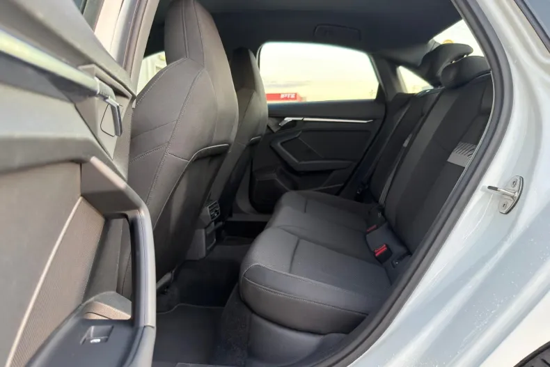 Audi A3 Limuzina din 2023 cu 110.192 km - oferta AUD219883 - foto 12
