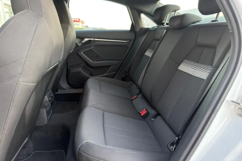 Audi A3 Limuzina din 2023 cu 110.192 km - oferta AUD219883 - foto 13