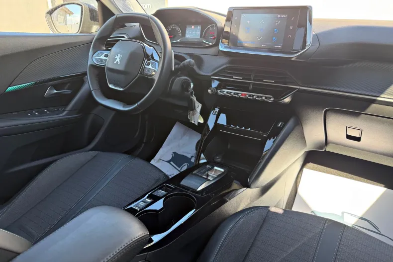 Peugeot 2008 din 2022 cu 139.770 km - oferta PEU219889 - foto 9