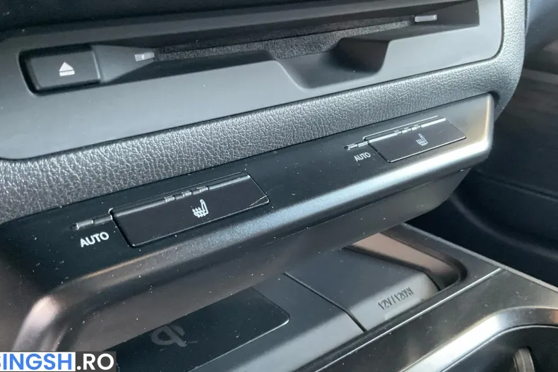 Lexus UX din 2021 cu 100.253 km - oferta LEX219893 - foto 38