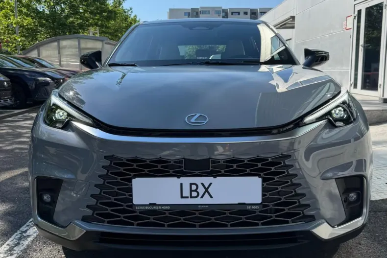 Lexus LBX din 2026 cu 3 km - oferta LEX219897 - foto 2