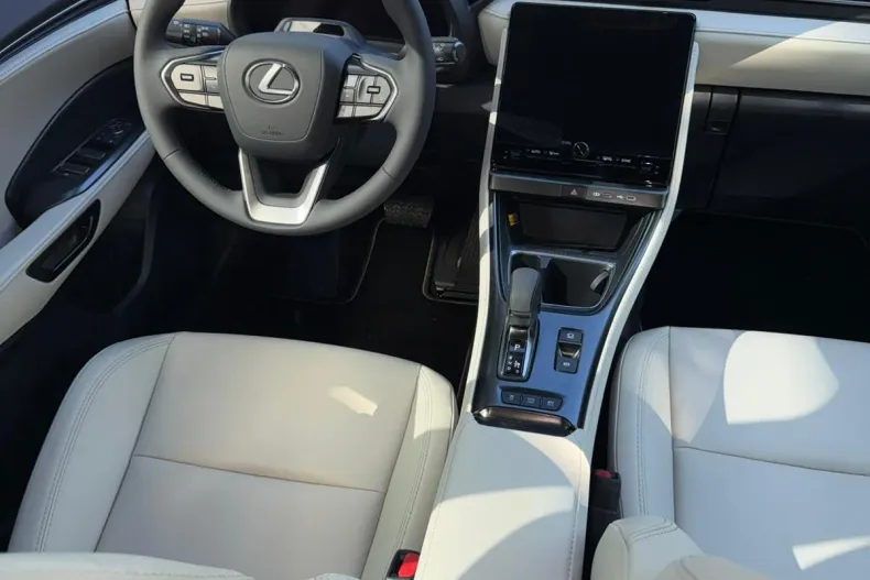 Lexus LBX din 2026 cu 3 km - oferta LEX219897 - foto 11