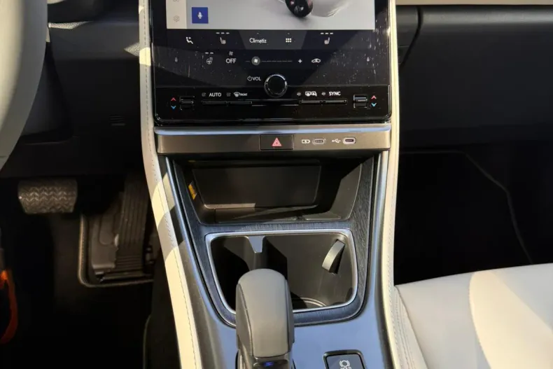 Lexus LBX din 2026 cu 3 km - oferta LEX219897 - foto 12