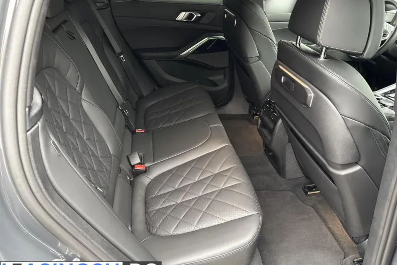 BMW X6 (Seria X) din 2024 cu 24.721 km - oferta BMW219910 - foto 14