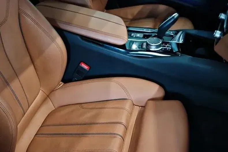 BMW 530e (Seria 5) din 2022 cu 97.206 km - oferta BMW219926 - foto 6