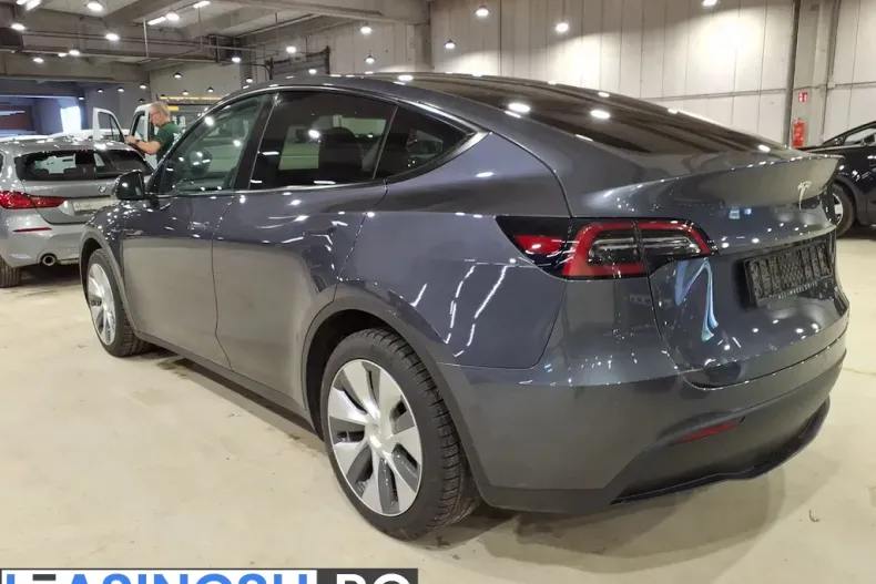 Tesla Model Y din 2023 cu 63.050 km - oferta TES219932 - foto 2
