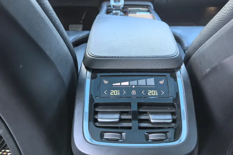Volvo XC90 din 2020 cu 116.800 km - oferta VOL219934 - foto 8