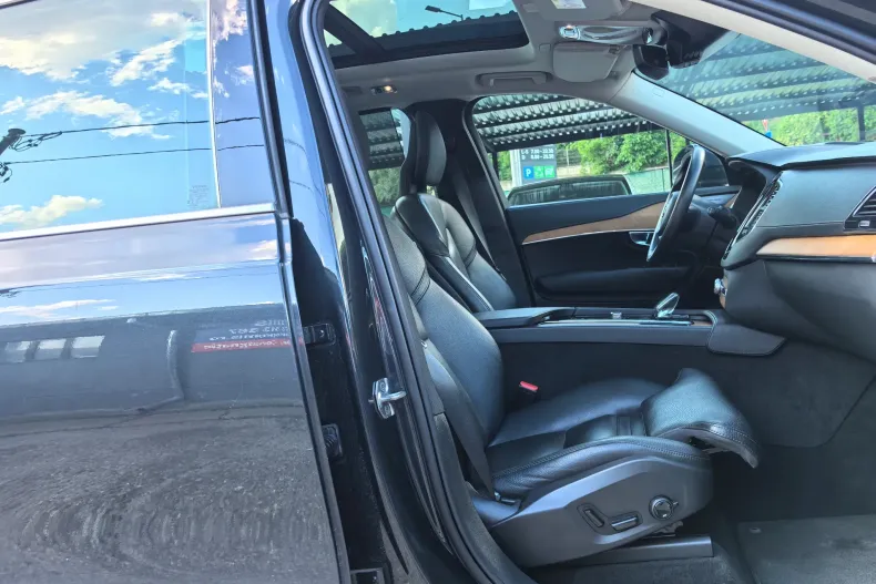 Volvo XC90 din 2020 cu 116.800 km - oferta VOL219934 - foto 13