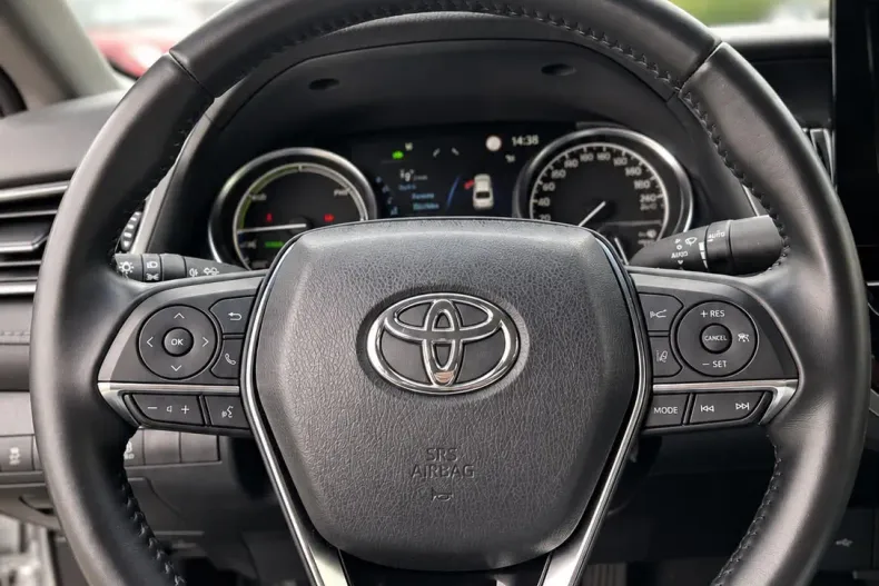 Toyota Camry din 2022 cu 44.929 km - oferta TOY219940 - foto 12
