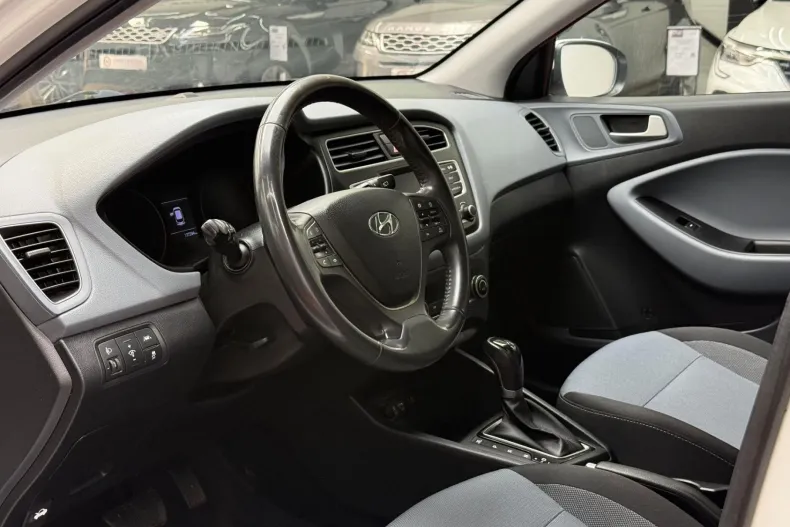 Hyundai i20 din 2020 cu 137.284 km - oferta HYU219945 - foto 4