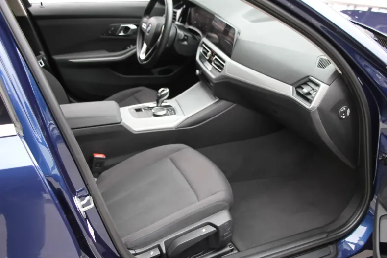 BMW 320i (Seria 3) din 2020 cu 154.000 km - oferta BMW219948 - foto 16