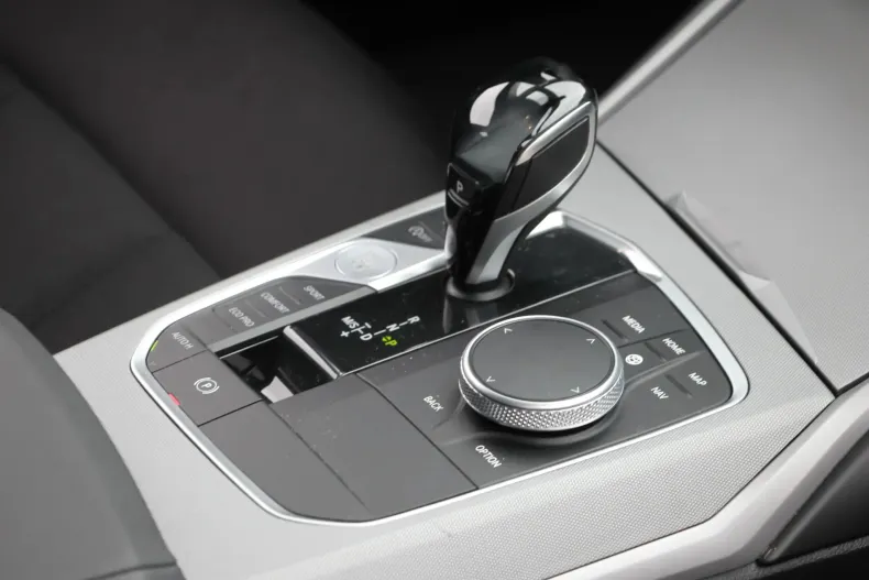 BMW 320i (Seria 3) din 2020 cu 154.000 km - oferta BMW219948 - foto 17