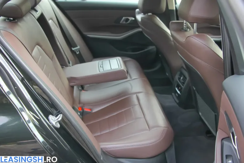 BMW 330e (Seria 3) din 2020 cu 162.500 km - oferta BMW219949 - foto 8