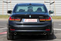BMW 330e (Seria 3) din 2020 cu 162.500 km - oferta BMW219949 - foto 19