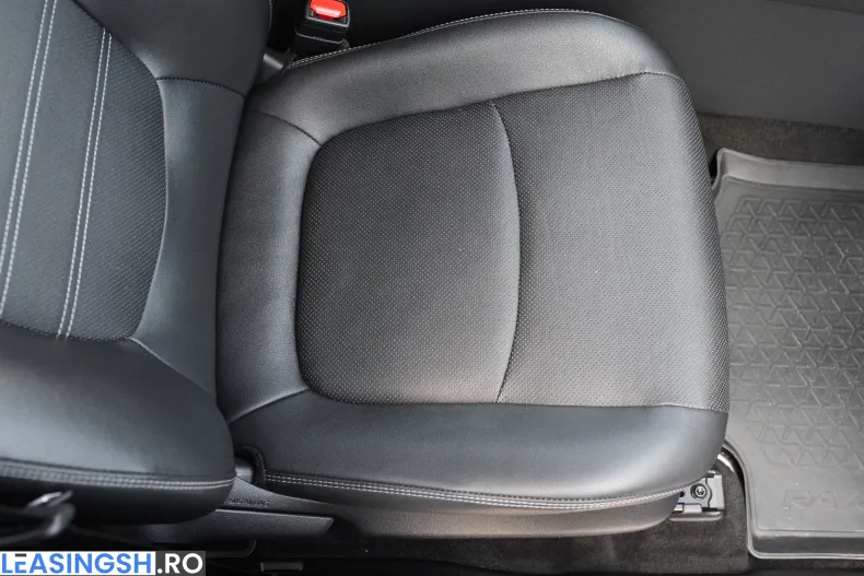 Toyota RAV4 din 2020 cu 127.951 km - oferta TOY219954 - foto 18