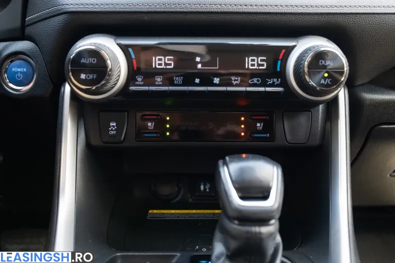 Toyota RAV4 din 2020 cu 127.951 km - oferta TOY219954 - foto 28