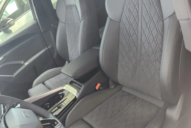 Audi Q5 Sportback din 2025 cu 1 km - oferta AUD219965 - foto 11