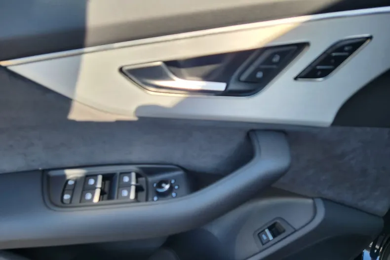 Audi Q7 din 2026 cu 1 km - oferta AUD219967 - foto 21