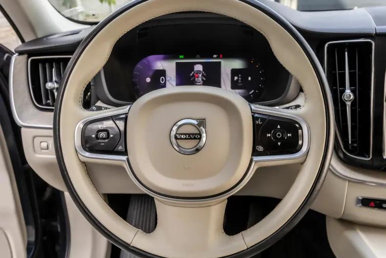 Volvo XC60 din 2021 cu 98.000 km - oferta VOL219975 - foto 18