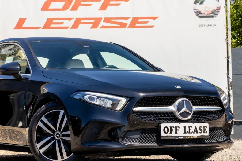 Mercedes-Benz A 200 (Clasa A) din 2021 cu 130.000 km - oferta MER219978 - foto 13