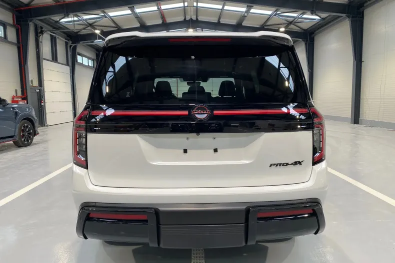 Nissan Armada din 2026 cu 20 km - oferta NIS219989 - foto 4