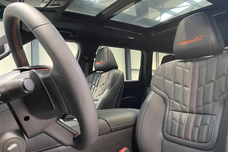 Nissan Armada din 2026 cu 20 km - oferta NIS219989 - foto 12