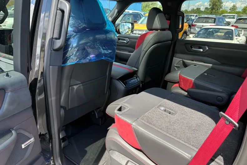 Nissan Armada din 2026 cu 20 km - oferta NIS219991 - foto 17